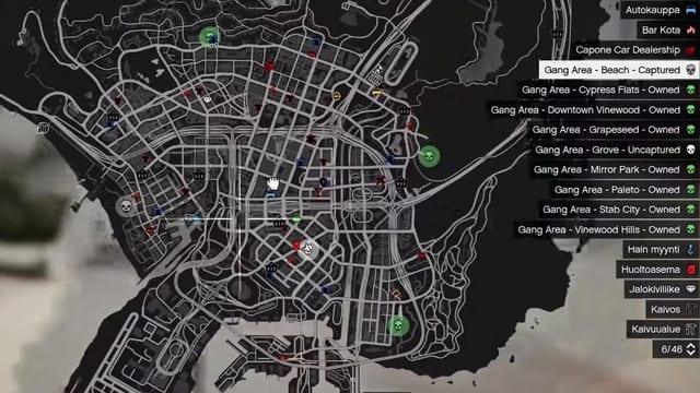 City map with green and white skull blips beside a blip list that includes Gang Area - Beach - Captured, Gang Area - Grove - Uncaptured and seven gang areas marked Owned.